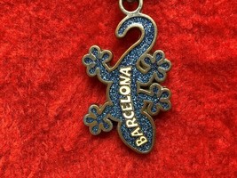 Vintage Souvenir Keyring Barcelona Keychain Lizard Ancien Porte-Clés Espagne - £6.21 GBP