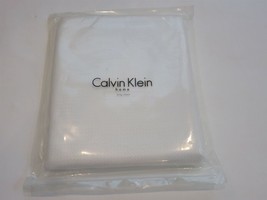 1 Calvin Klein Rice Texture White King NIP - £30.65 GBP