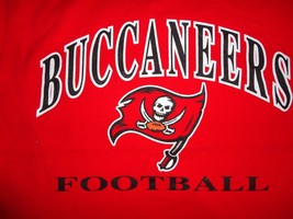 Vintage Champion Red Tampa Bay Buccaneers NFL T shirt Adult M Very NICE - £16.69 GBP