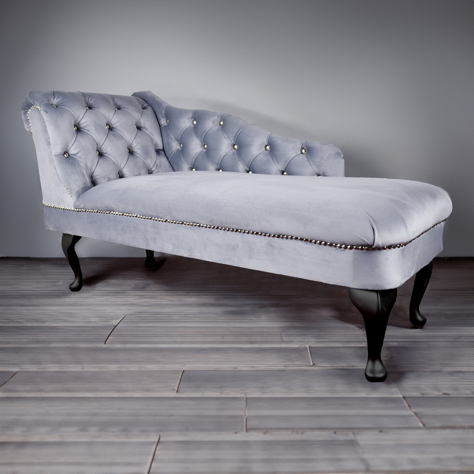 Primary image for Regent Handmade Tufted Platinum Grey Velvet Chaise Longue Bedroom Accent Chair