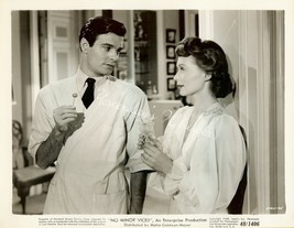 Louis JOURDAN Lili PALMER No Minor Vices ORIGINAL 1948 MGM Movie Photo - £11.87 GBP