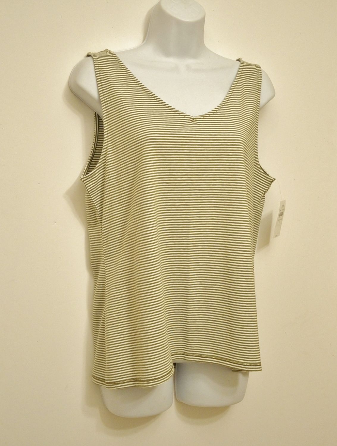 J Jill Tank Top XL Perfect V Neck NEW Green and 50 similar items