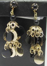 VINTAGE BLACK &amp; GOLD SEQUIN BEADS TASSEL CLIP EARRINGS - $75.09 MXN