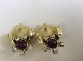 Vintage GT Coro signed Purple &amp; clear  crystal Rhinestone clip on earrings - £27.24 GBP