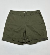 Cato Green Contemporary Chino Shorts Women Size 6 (Measure 28x5) - $9.86