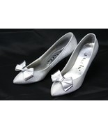 Dancin&#39; Metallic Silver Shoes Heels Bow Dancing Size 6B - $34.29