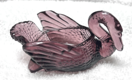 Vintage Full Body Purple Glass Swan Master Salt Feather Details 3.5 x 1 ... - $16.34