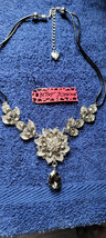 New Betsey Johnson Necklace Flowers Black White Dressy Collectible Decorative - £11.98 GBP