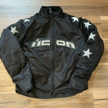 Icon Hooligan 54 Women’s Black Silver Stars Motorcycle Jacket Size Large - $52.24