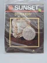NOS Vtg Folk Art Wedding Ring Embroidery Kit Sunset Stitchery 1983 2873 ... - $178.13 MXN