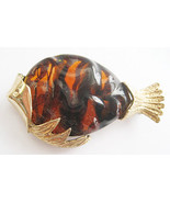 Vintage BUMPY LUCITE CABOCHON Belly FISH PIN Rippled Wavy Root Beer Cola Gold - £20.03 GBP