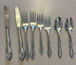 lot Oneida Community CHATELAINE Stainless Betty Crocker Flatware fork spoon knif - £39.62 GBP