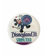 1986 Disneyland Spring Tour Pinback Button Marching Mickey Playing a Drum - €7,87 EUR