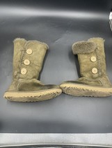 UGG 1016227 Bailey Button Triplet II Size 8 Women&#39;s Boots - Olive - $24.75