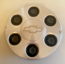 2003-2006 GENUINE GM WHEEL CENTER CAP, USED OEM PART, PART NUMBER 9595263 - $12.86