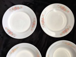 Vintage Milk Glass Peach Flowers Rimmed Soup Cereal Bowls &amp; Salad Plates EUC (4) - £19.91 GBP