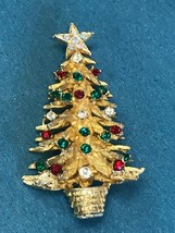 Estate Etched Goldtone Branchy Christmas Tree Pin Brooch w Red Green &amp; White - £19.73 GBP