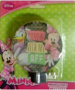 Disney Minnie Mouse and Daisy Duck Styling with my B.F.F Plug In Night L... - $130.74 MXN