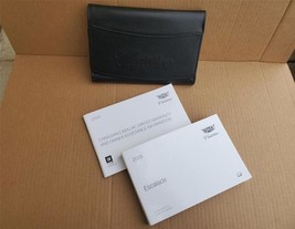 OEM 2019 Cadillac Escalade Canada Owners User Manual w/ Leather Case 841... - $32.66
