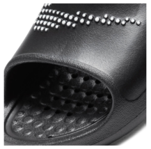 NIKE VICTORI ONE SHOWER SLIDE BLACK/WHITE WATERPROOF SPORT SANDALS KAWA ... - $39.97