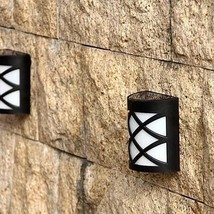 Spotlight Solar Wall Light In Lattice Design - $595.01 MXN