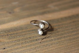 Sterling Silver Faux Pearl Ring Size 5 - £8.59 GBP