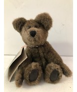 Boyds Bears J.B. Bean 6 Inch Brown Plush Bear with Studded Collar &amp; Tags - $245.56 MXN
