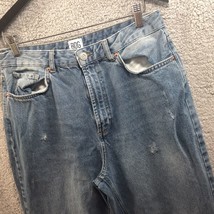 Urban Outfitters BDG High Rise Mom Jeans in Vintage Distressed Size 30 - £12.11 GBP