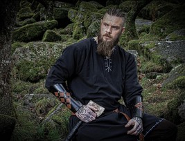 Black Viking Tunic with Embroidery – Cotton Norse Garb for LARP &amp; Reenac... - $1,265.74 MXN