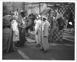 *ALI BABA GOES TO TOWN (1937) Eddie Cantor and &quot;Sultan&quot; Roland Young with Camel - £15.98 GBP