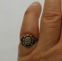 Etched Silver Toned Ring Sz 5.25 Delicate Fashion Jewelry - £7.92 GBP