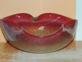 Art Glass Bowl Clear w gold flakes Red rim 7&quot;+ bullicante biomorphic Mur... - $17.99