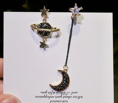Planetary Play Space Theme Earrings - €5,09 EUR