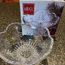 Mikasa Crystal Christmas Night 6&quot; Footed Bowl Holiday Christmas Night Candy Dish - £12.66 GBP