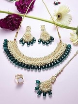 Green Beads Kundan Cluster Pearls Necklace Earring Maangtikka Ring Jewelry Set - £40.49 GBP