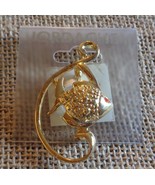 New Jordache Gold Tone Metal Textured Fish Pin Brooch Costume Jewelry Na... - £8.55 GBP