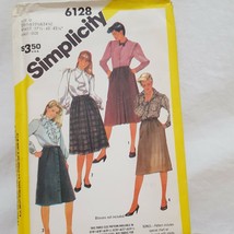 Skirt Front Pleated Buttons Size 20 1/2 22 1/2 24 1/2 Simplicity 6128 Uncut 1983 - $9.99