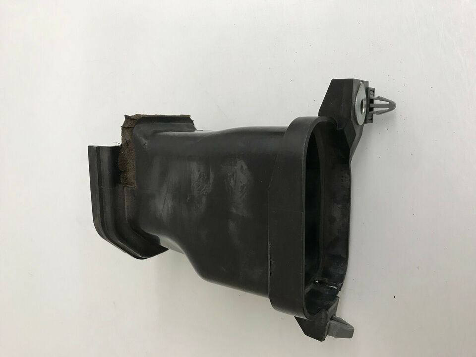 2003 2004 2005 2006 INFINITI G35 Air Bracket Guide OEM - $24.75
