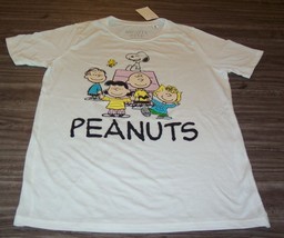Women&#39;s Teen Peanuts Snoopy Charlie Brown Lucy Linus T-shirt Medium New w/ Tag - £15.56 GBP