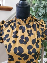 WHO WHAT WEAR Womens Yellow &amp; Black Animal Print Short Sleeve Top Blouse Size XS - £19.64 GBP