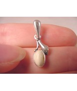 (p14-50) YELLOW AMBER Poland oval .925 Sterling SILVER PENDANT Jewelry n... - $326.16 MXN