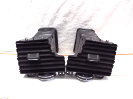 12-13-14-15 CHRYSLER TOWN&amp;COUNTRY CENTER DASH BLACK PAIR AIRVENTS ASSEMB... - £49.54 GBP