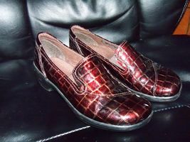 CLARKS Bendables 38634 Brown Moc Croc Slip ons size 7M Women's EUC - $35.60