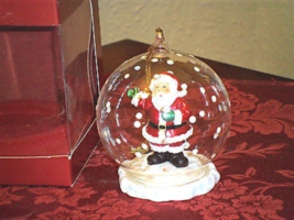 New Gorham Winter Follies Santa Claus Crystal Ball Ornament - £15.94 GBP