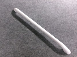 WB15T10135 GE Range Oven Door Handle - $485.13 MXN