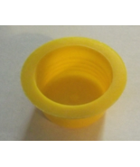 7 Yellow Plastic Stoppers - S.S. White 644 - 1 1/8&quot; - $87.13 MXN