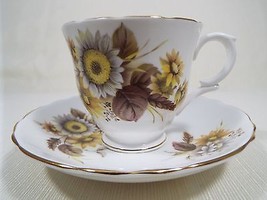 Crown Staffordshire Bone China Cup and Saucer Set Daisy Floral Pattern Gold Trim - £25.42 GBP