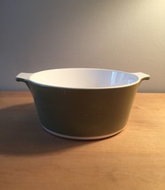 Vintage 60s Corningware 1 3/4 qt buffet server with avocado green outside - $20.00