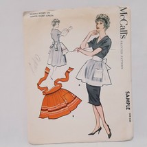 Misses or Junior Short Apron Sewing Pattern Sample One Size McCalls Precut - $18.80