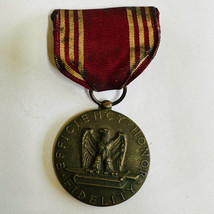 Vintage US ARMY WWII Good Conduct Medal Efficiency Honor Fidelity - $9.85